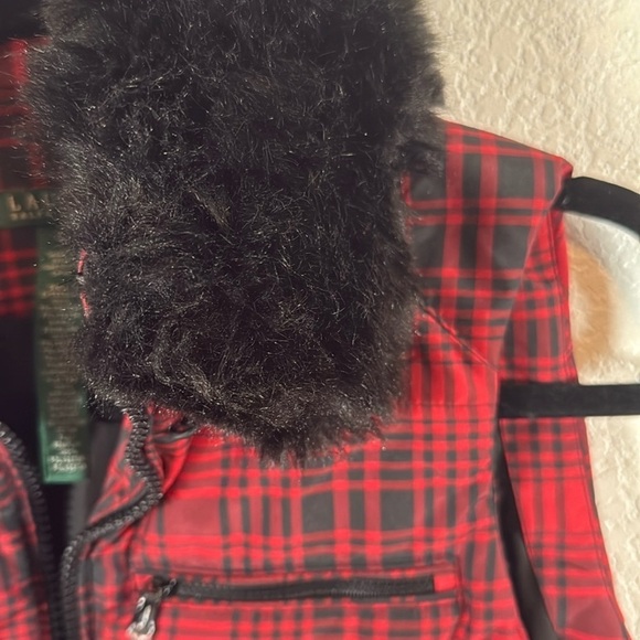 Lauren Ralph Lauren Red Plaid Faux Fur Collar Zip Puffer Vest Size Small NWOT - Picture 4 of 7